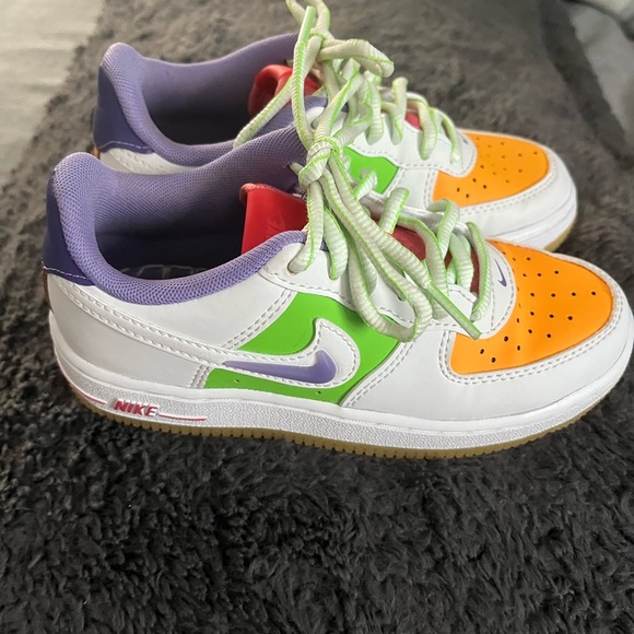 Nike Air Force 1 LE Preschool Size 12c White/Space Purple - Picture 6 of 6